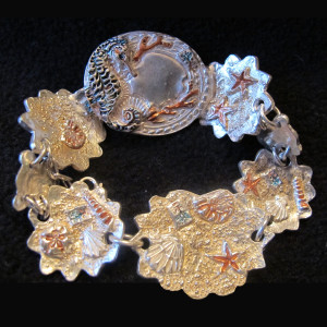 Seashell Magnetic Clasp Bracelet Inside